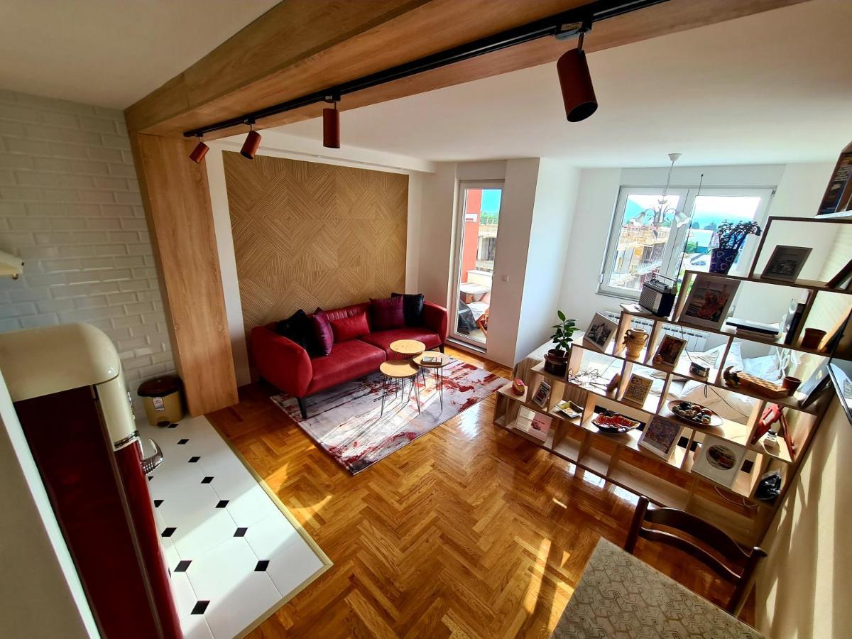 Lilly Dream Home Apartment Retro Back To 60S And 70S ซาราเยโว ภายนอก รูปภาพ