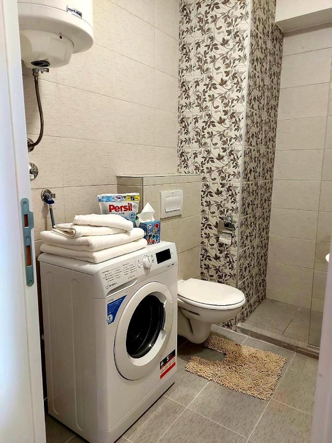 Lilly Dream Home Apartment Retro Back To 60S And 70S ซาราเยโว ภายนอก รูปภาพ